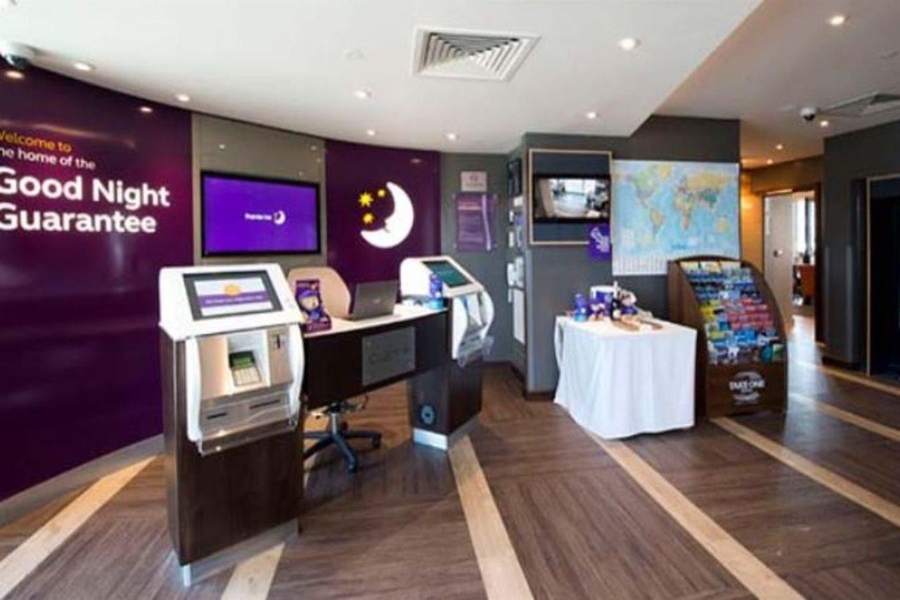 Premier Inn London Woolwich Bagian luar foto