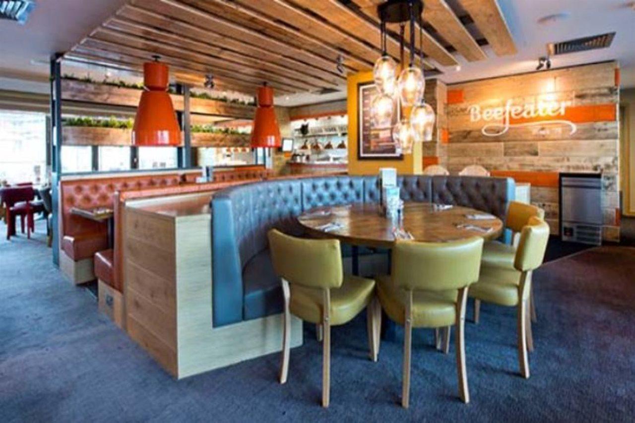 Premier Inn London Woolwich Bagian luar foto